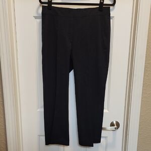 SPANX Black Pull on Capris sz LP